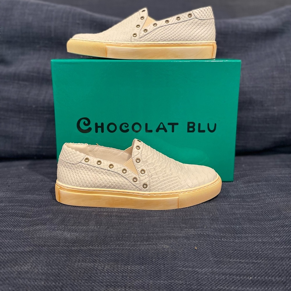 Chocolate Blu Slip-on Sneaker
